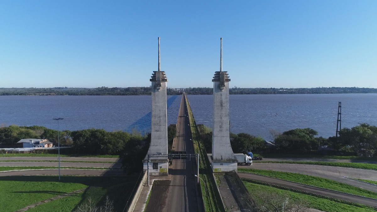 Após problemas estruturais, governo entrega recuperação de ponte que ...