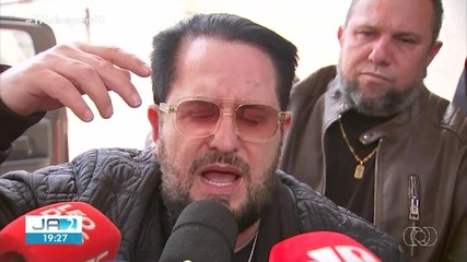 Família se despede de Rick em velório e enterro reservados a amigos e familiares