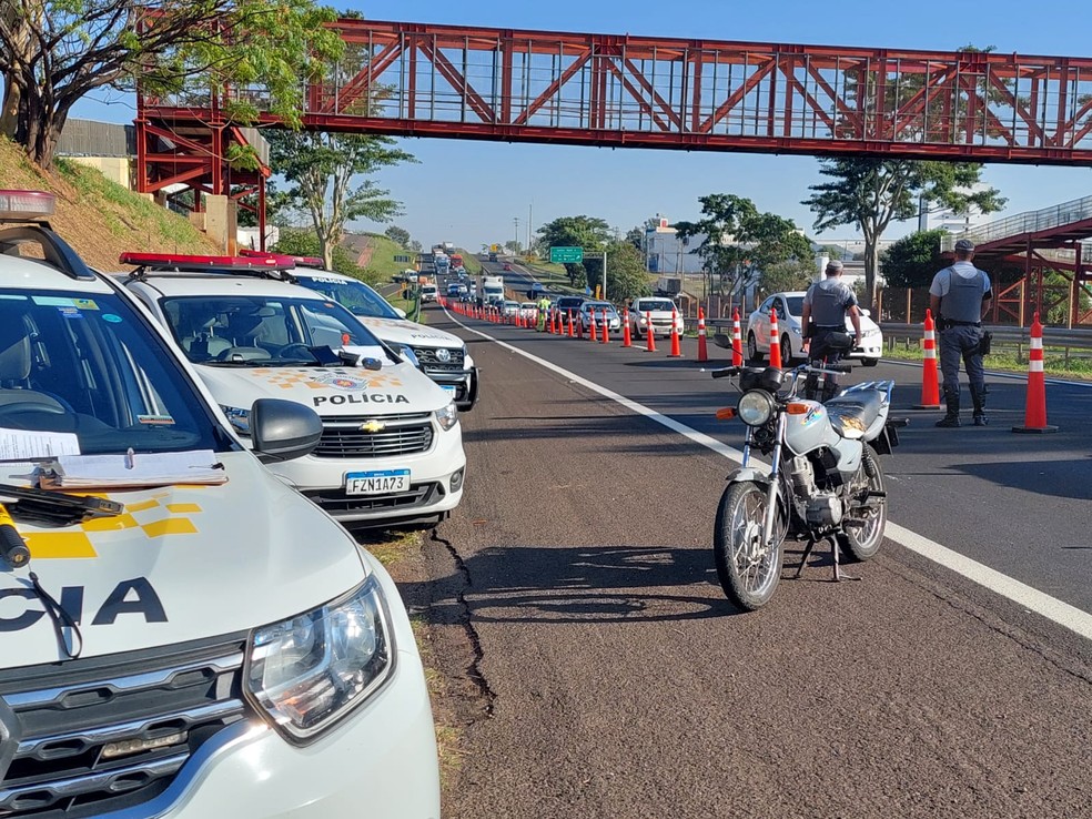 Operação Hércules registra 69 autuações por irregularidades de motocicletas em Presidente Prudente (SP) — Foto: Ana Cláudia Palacio/TV Fronteira