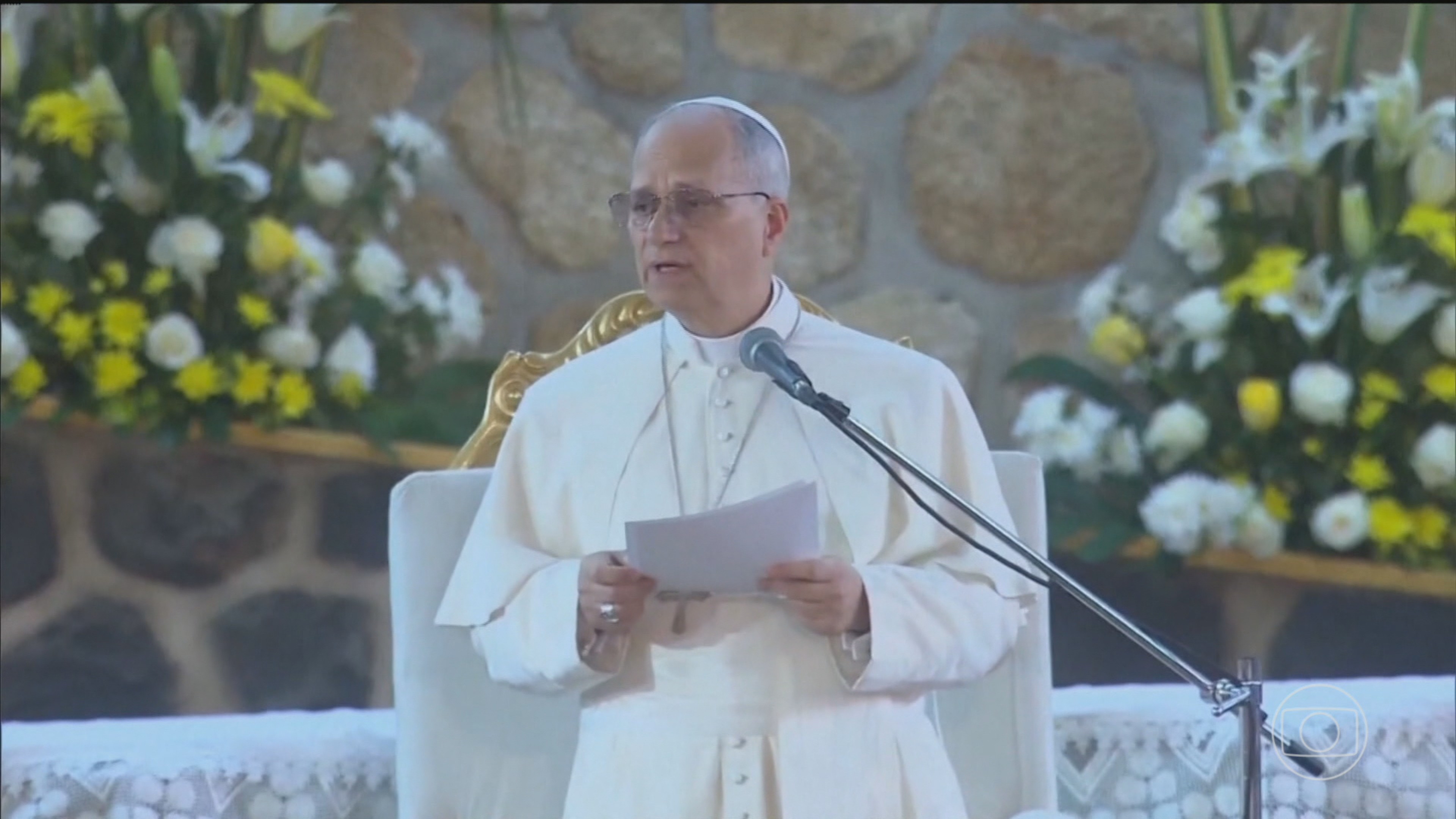 Papa Leão XIV faz saudação às jovens da rede estadual do RJ que integram a Orquestra Chiquinha Gongaza