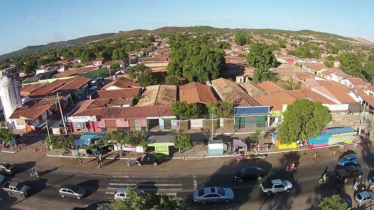 Suspeito de matar homem com facada no peito durante briga em bar se apresenta à Polícia, em Demerval Lobão