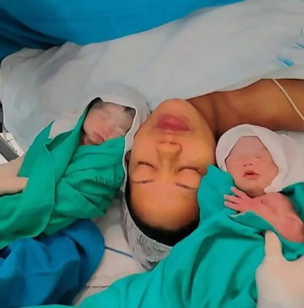Os gêmeos Anthony e Antonella com a mãe Elcinara — Foto: Arquivo Pessoal