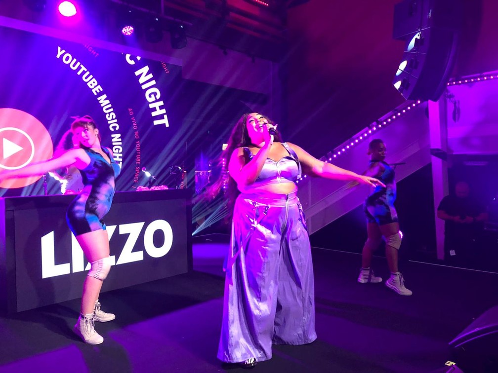 Lizzo se apresenta pela primeira no Brasil em show curto e eficiente no Rio  de Janeiro, Música