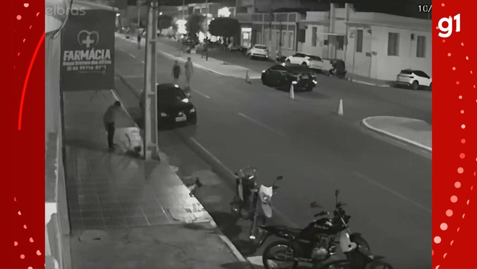 Polcia investiga pai que deixou beb cair em praa pblica no Serto da Paraba  Foto: TV Paraba