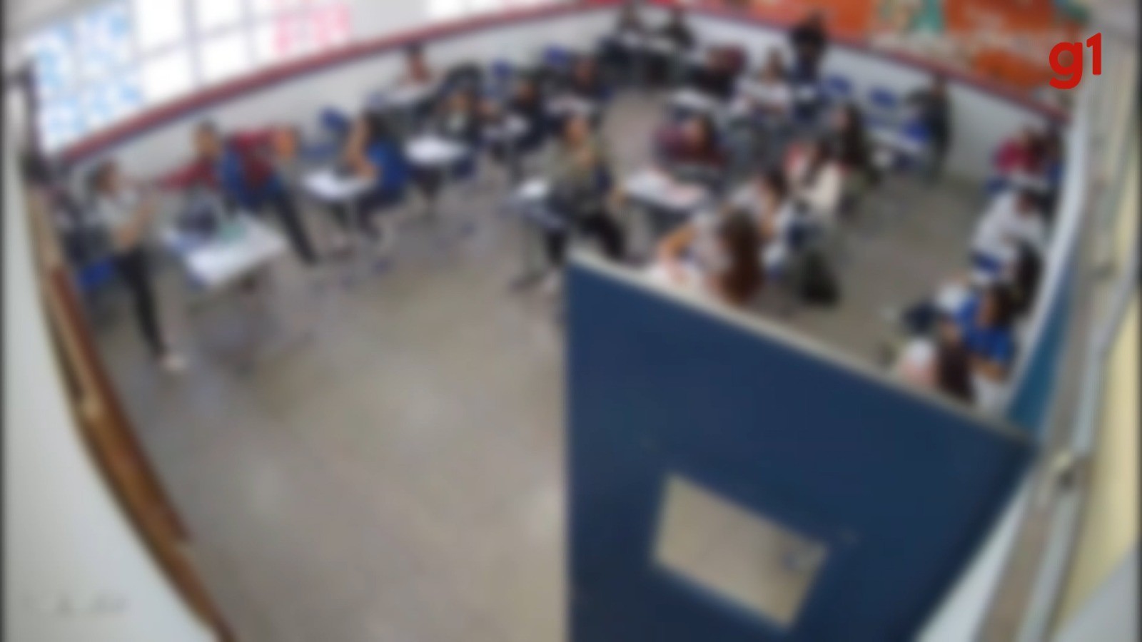 VÍDEO: professora leva tapa no rosto de aluno durante aula em escola na Bahia