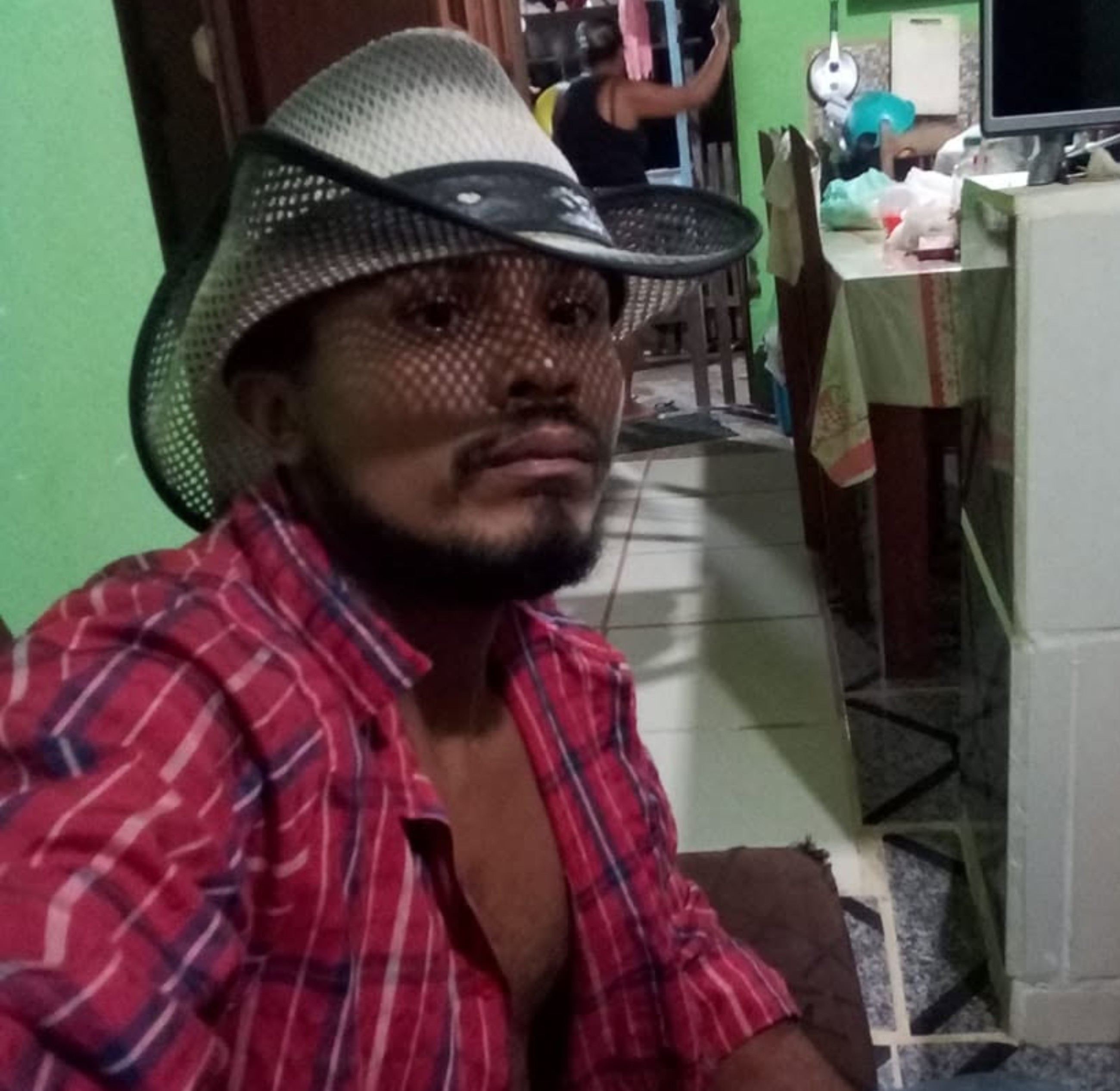 Motociclista morre após batida frontal com caminhonete na BR-174 em Rorainópolis