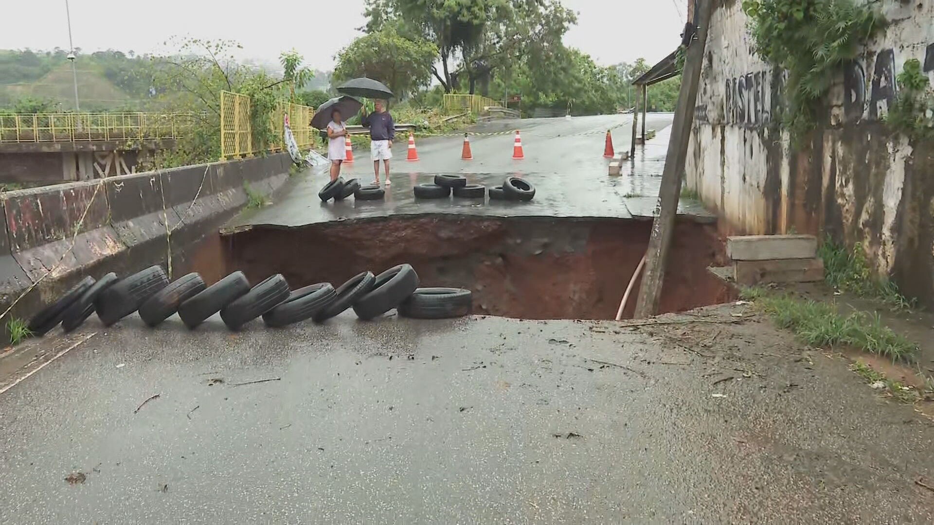 Região do Barreiro, em BH, é a que recebeu mais chuva nas últimas 12 horas, diz Defesa Civil