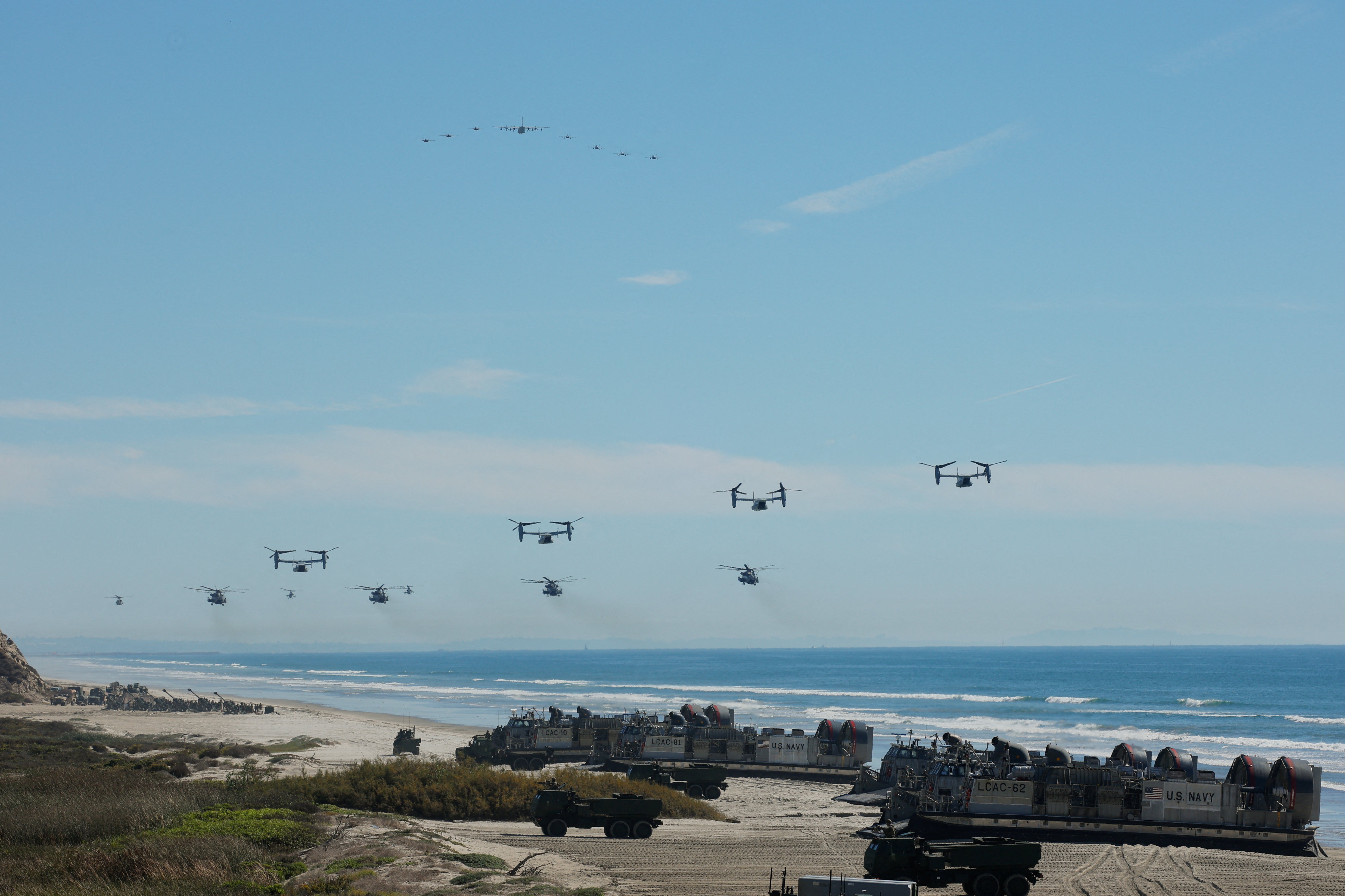 É #FAKE que vídeo mostre exercício militar americano na fronteira da Venezuela; gravação é na Califórnia