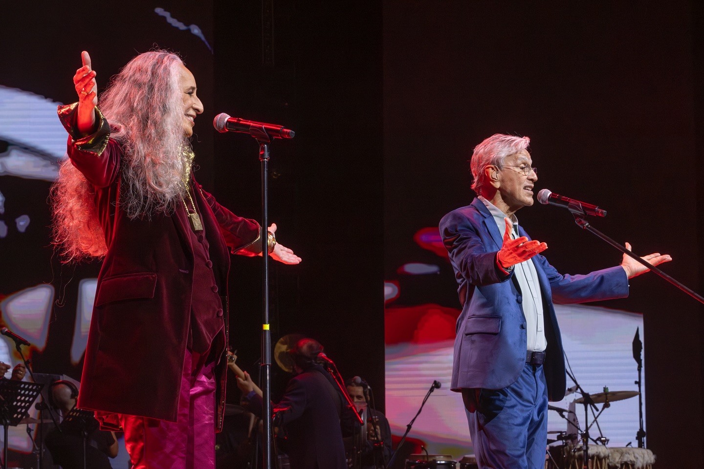 Caetano Veloso e Maria Bethânia anunciam nova data de show em Salvador