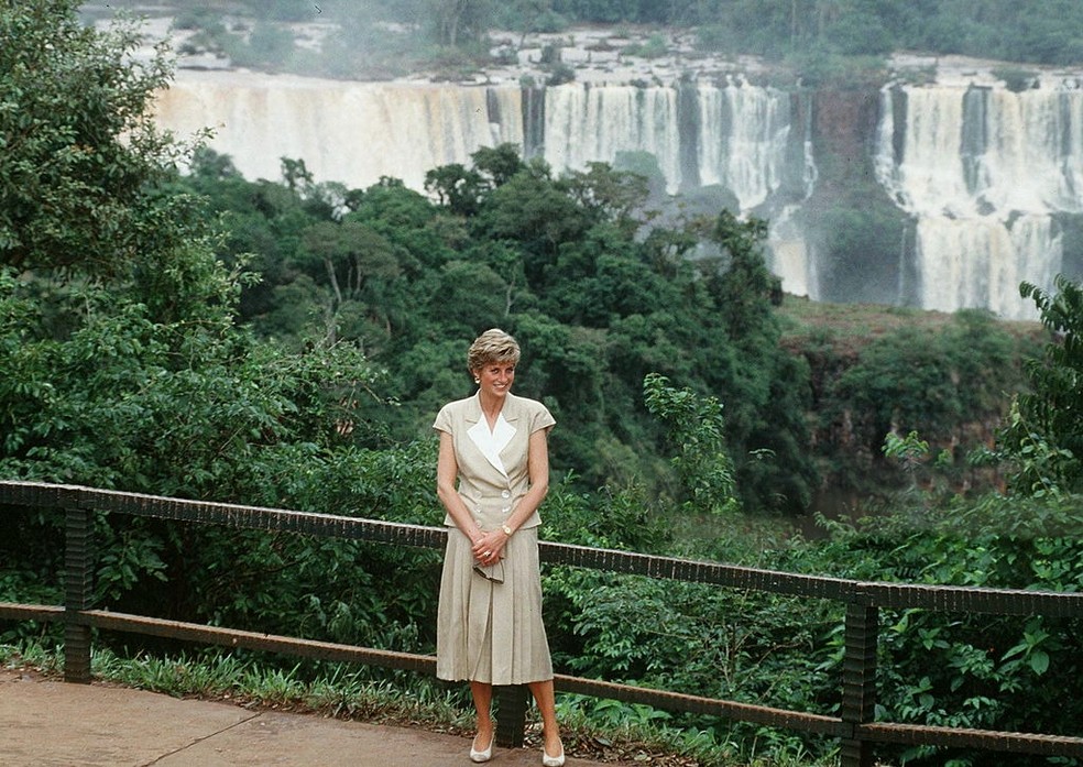 Princesa Diana visitou as Cataratas do Iguaçu, em visita ao Brasil em 1991 — Foto: Tim Grahan