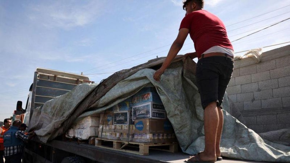 Organizações humanitárias acusam forças israelenses de vetarem cada vez mais a entrada de alimentos no norte do território palestino. — Foto: Getty Images via BBC
