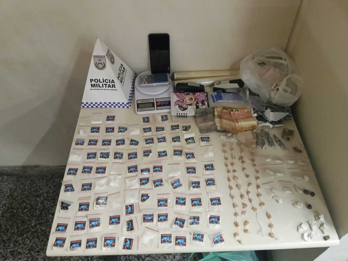 Homem é preso com drogas em Paraty