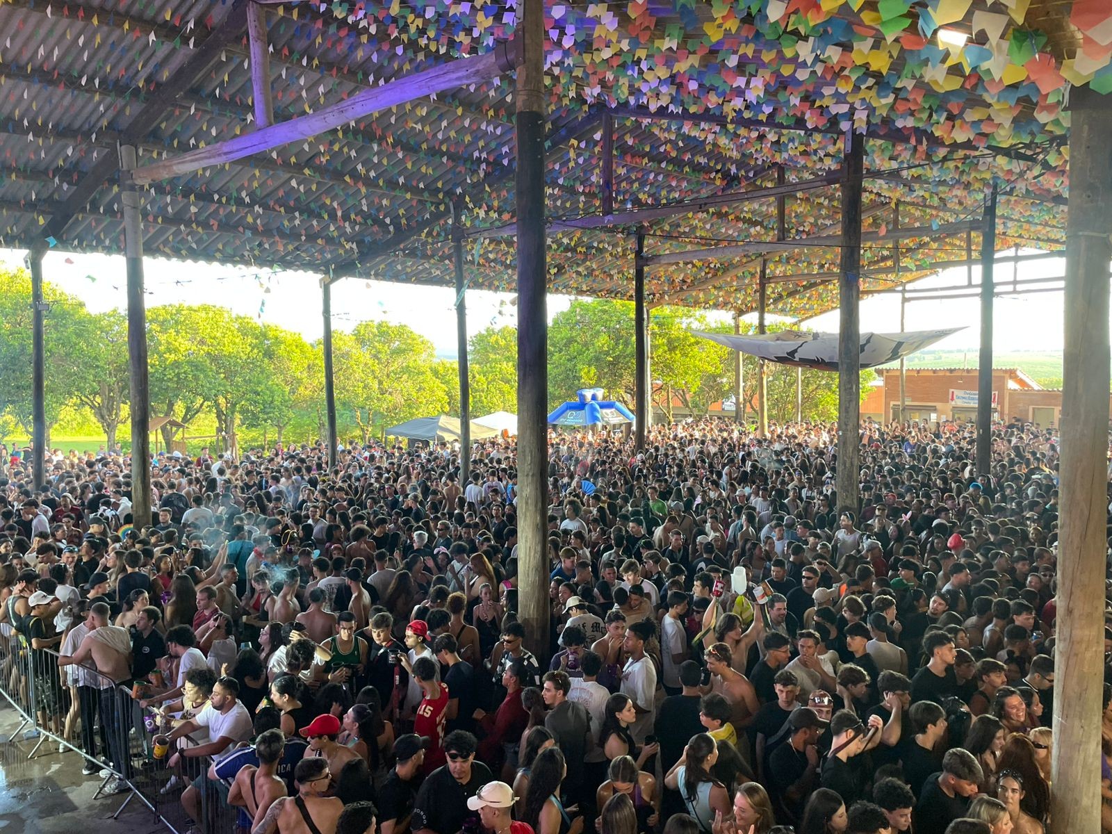 Carnaval com funk, pop e trap? Entenda como essa festividade se adaptou ao público universitário de Sorocaba