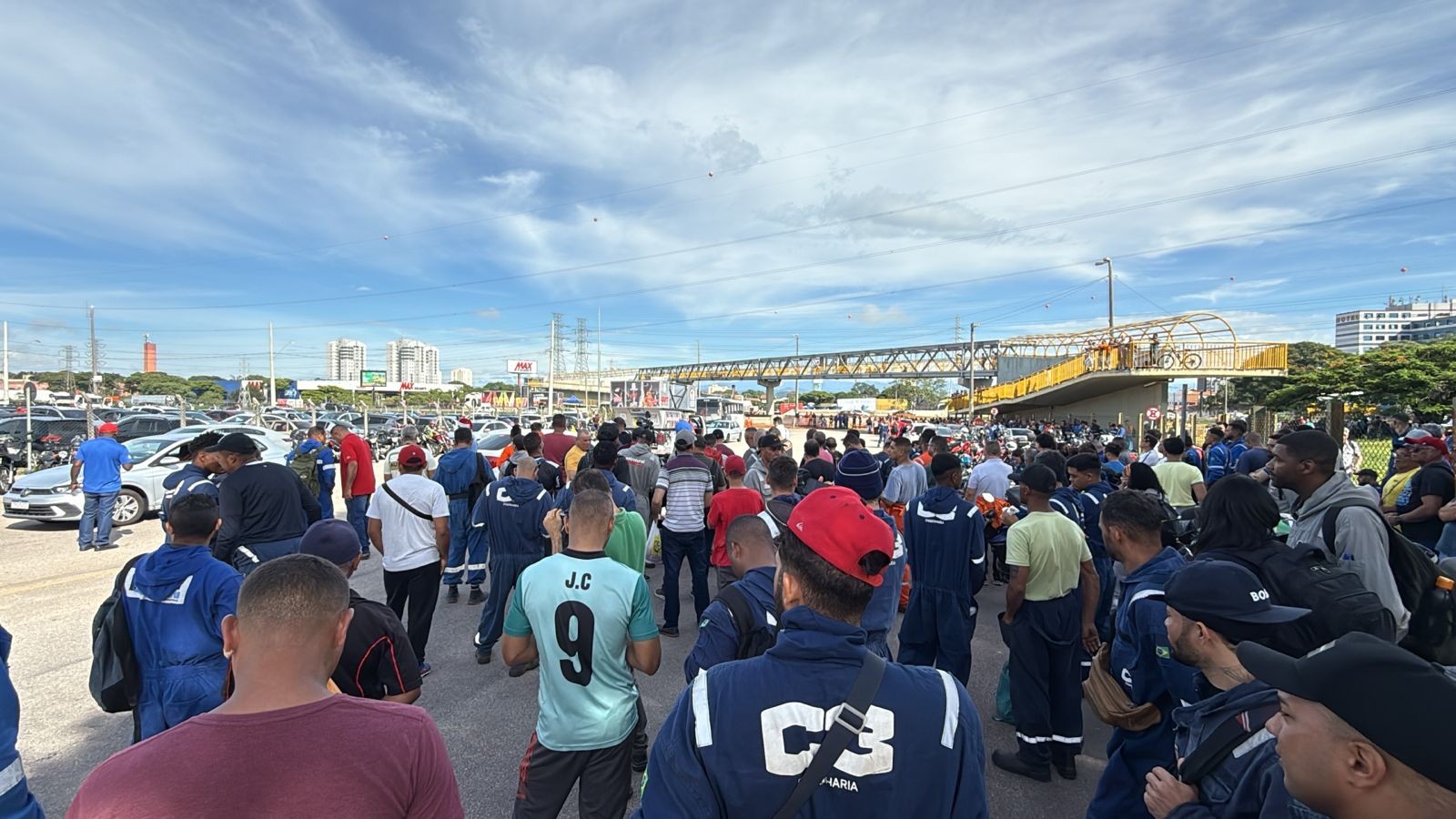 Discussão 'complexa' sobre desconto a aposentados da Petrobras paira sobre greve dos petroleiros