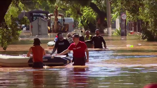 RS está em alerta muito alto para inundação - Programa: Bom Dia Brasil 