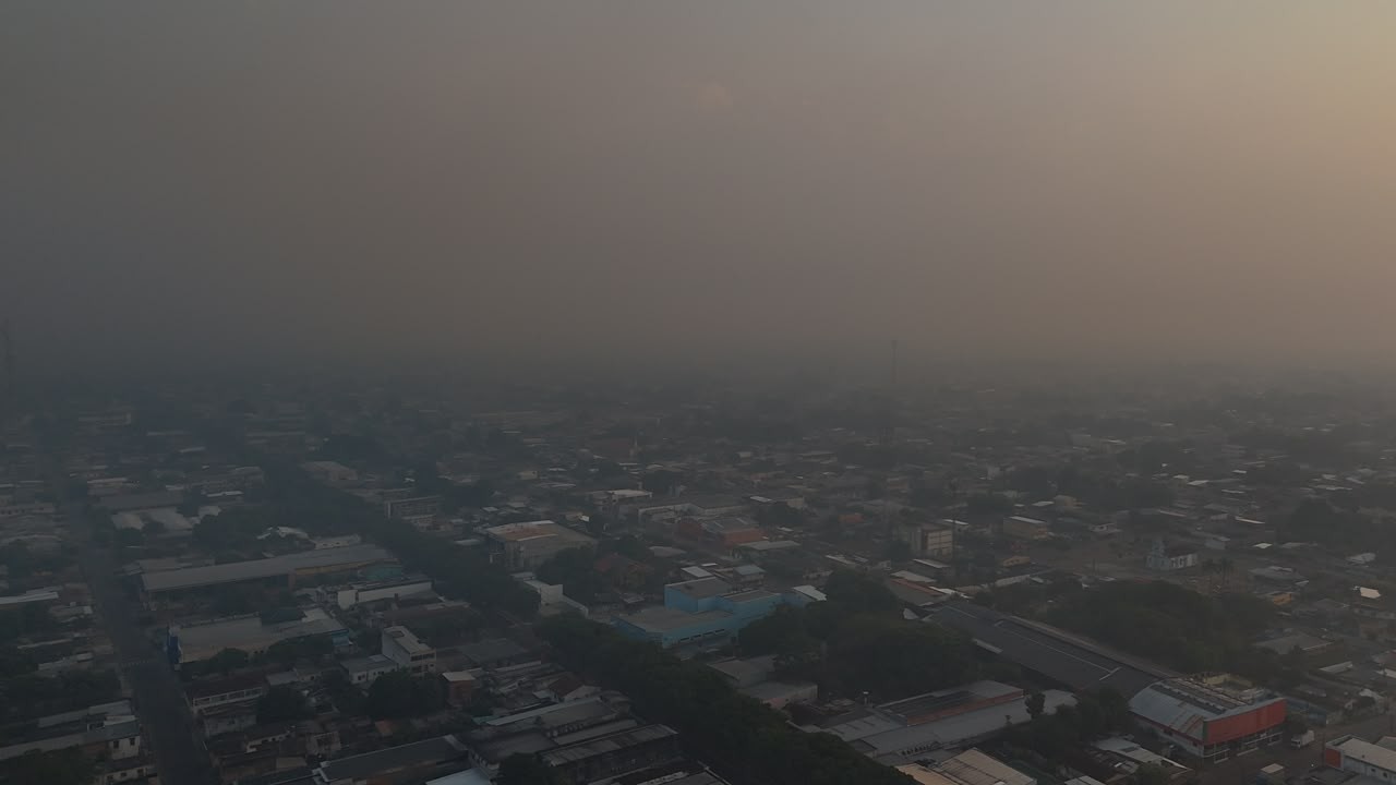 Queimadas no Pará podem levar fumaça ao Amazonas nos próximos dias, diz governador Roberto Cidade
