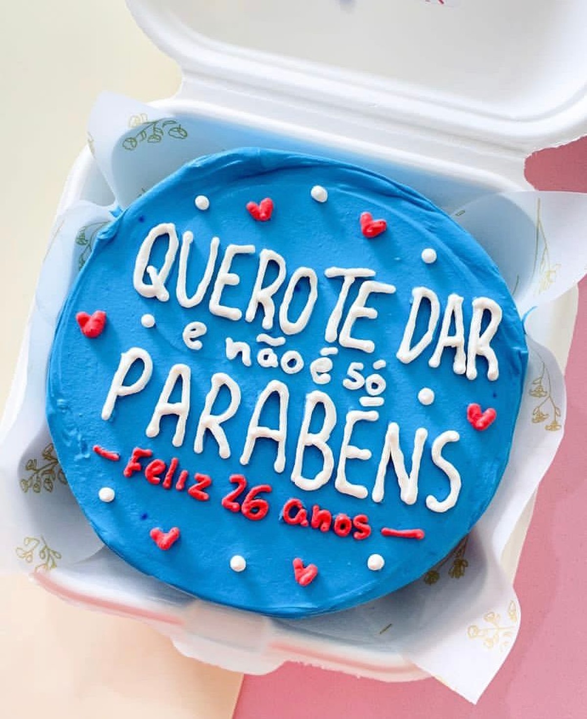 Confeiteiras bombam em SP vendendo bolos com indiretas sexuais e memes, Santos e Região