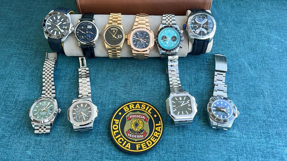 Relógios apreendidos pela Operação Slim, da Polícia Federal (PF), nesta quinta-feira (27). — Foto: Reprodução/GloboNews