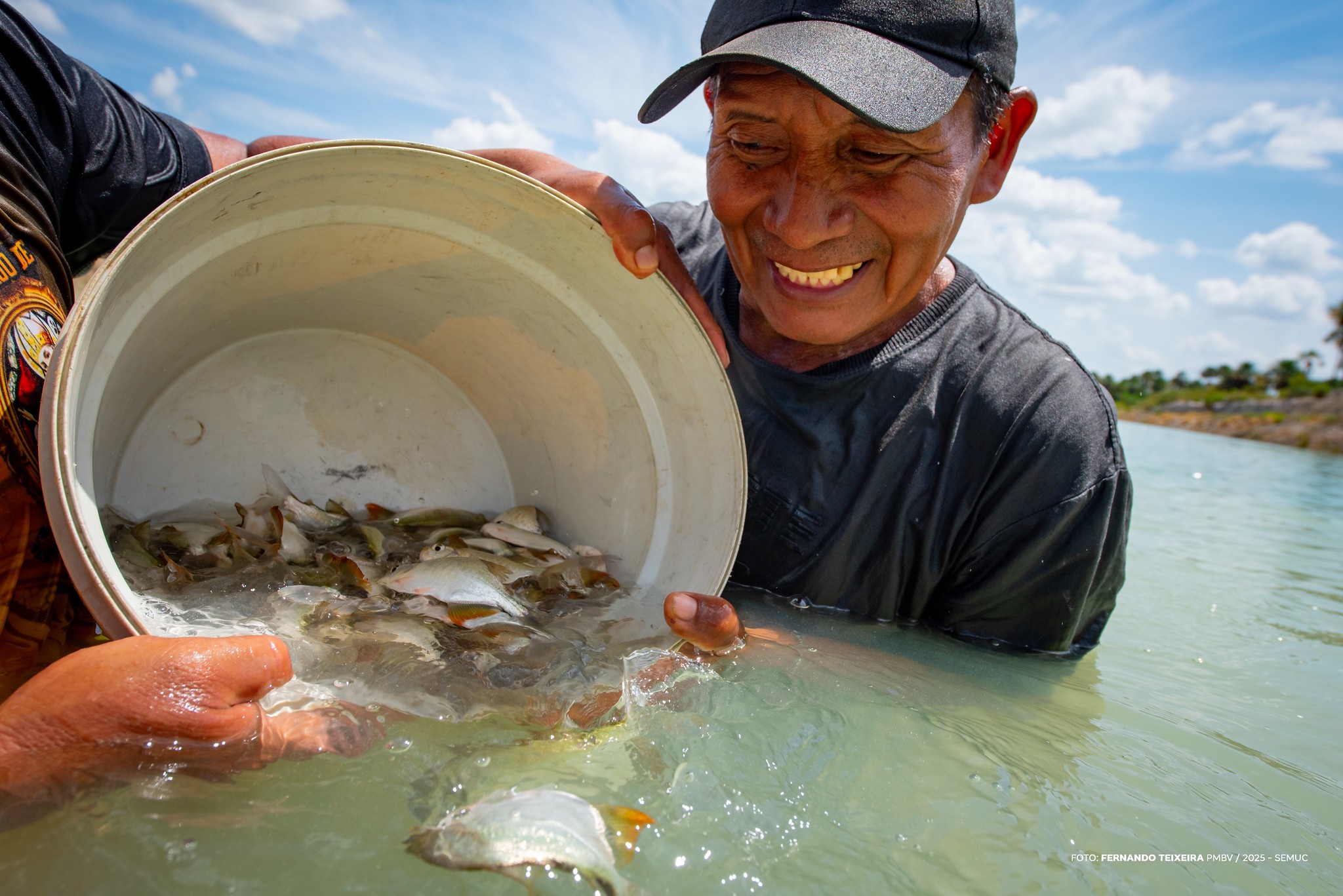 Comunidade Truaru da Cabeceira recebe alevinos para produção autossustentável
