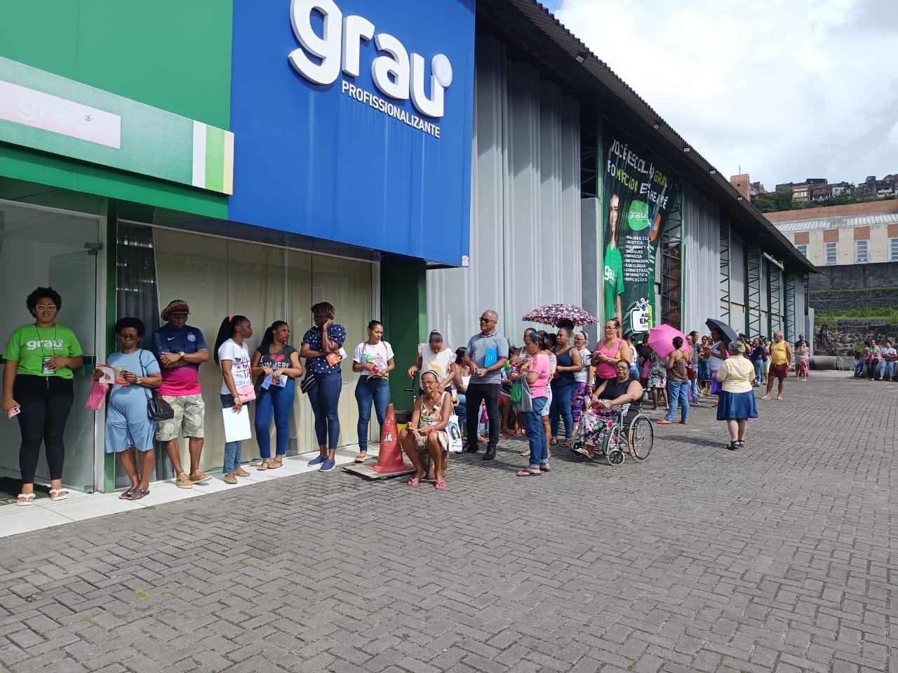 Feira oferece mais de 300 vagas de emprego, estágio e jovem aprendiz em Salvador