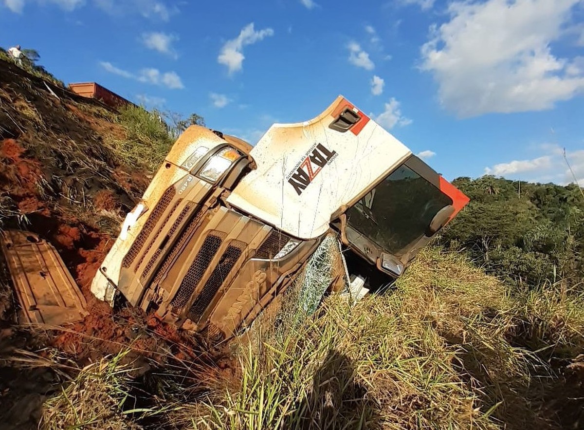 Corpo de mineira morta em acidente de ônibus no RJ será enterrado nesta  terça, em Conselheiro Lafaiete, Minas Gerais