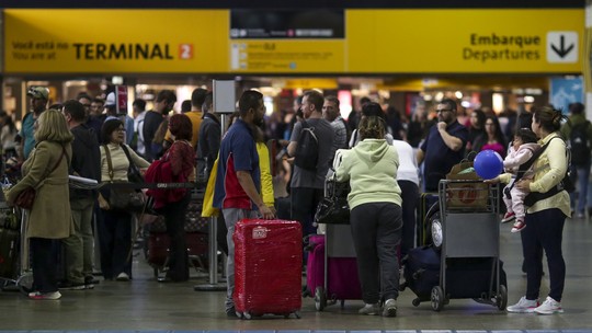 Homem passa 'trote' e diz haver bomba em avião com destino à Europa no Aeroporto Internacional de SP