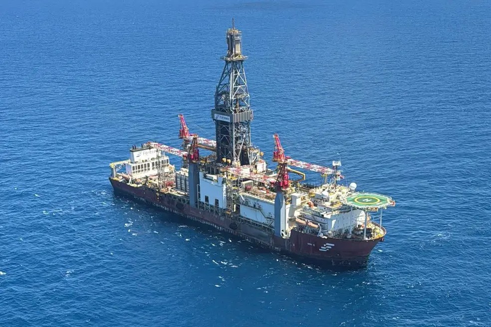 Vista geral do navio-sonda NS-42 — Foto: Gea/Divulgação