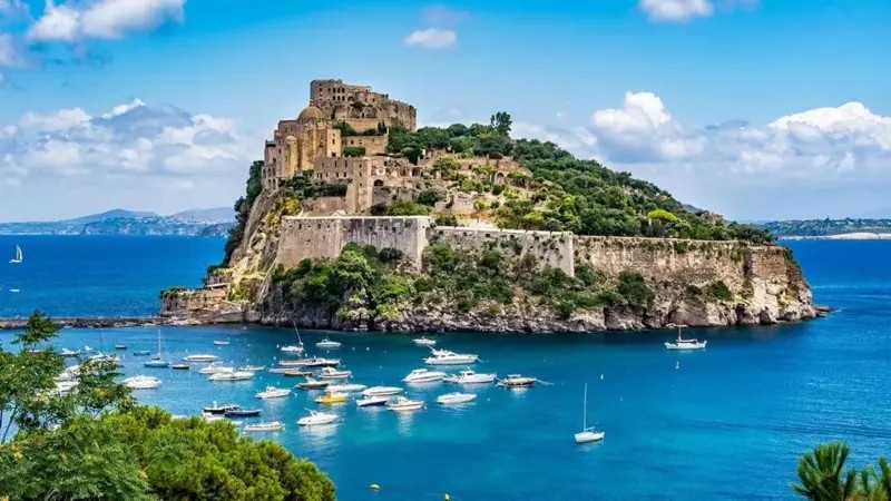 Aenaria: a fascinante história da cidade italiana que desapareceu há 2 mil anos após uma erupção vulcânica
