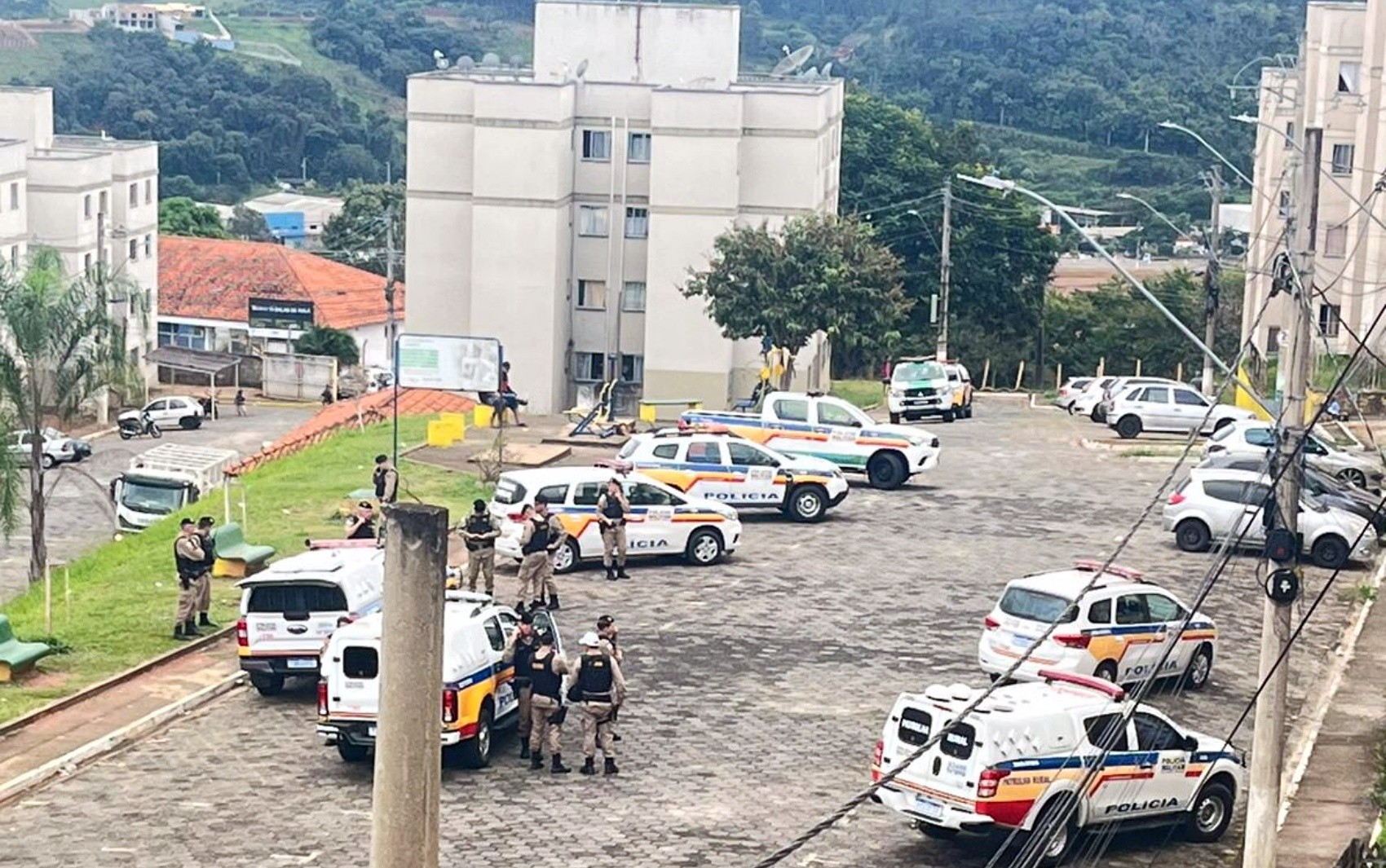 Polícia Militar prende quatro suspeitos de roubo e agressão em Itajubá, MG