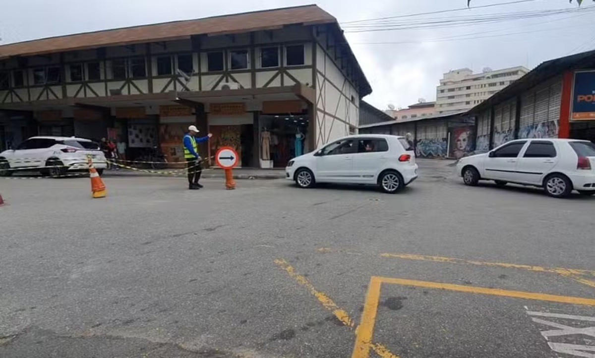 Mudanças no estacionamento da rodoviária dividem opiniões em Teresópolis 