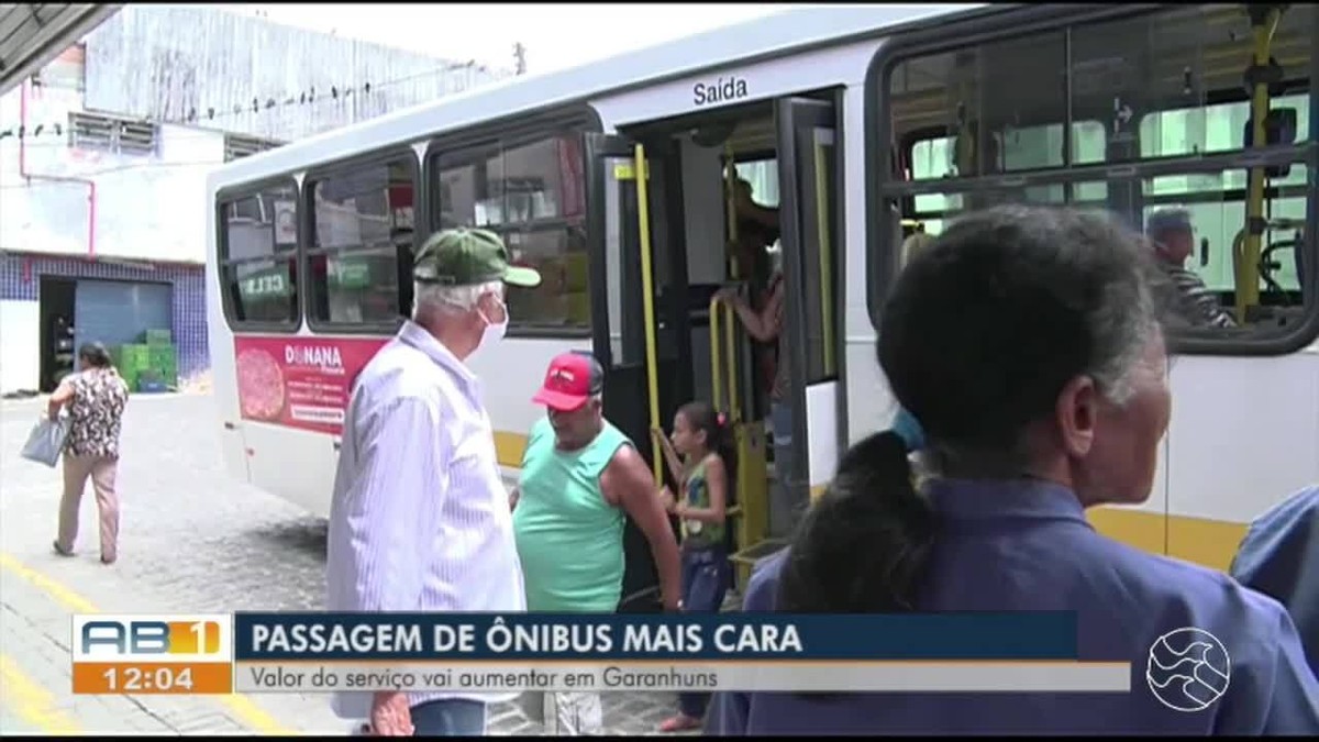 Como chegar até Escola Municipal Cabo Cobrinha em Garanhuns de Ônibus?