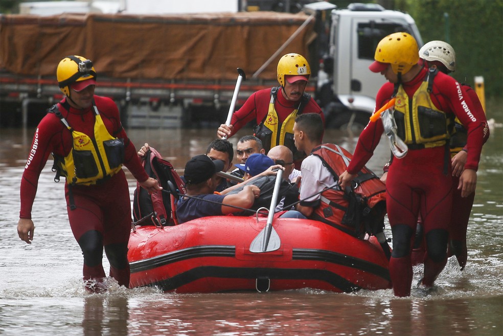 chuva-sp16 Mudanças Climáticas Transformam São Paulo: De 'Terra da Garoa' para Cidade de Tempestades
