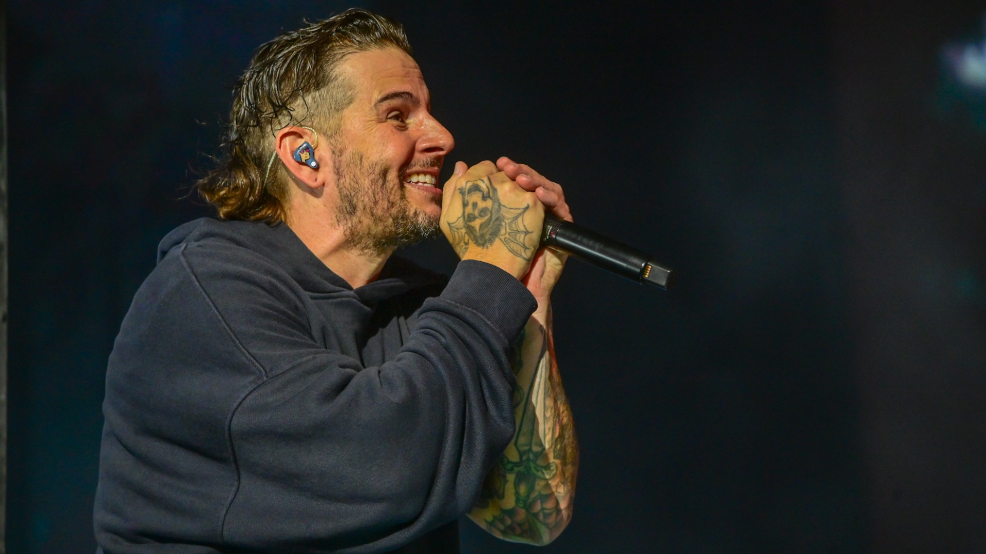 2º dia de Rock in Rio tem Avenged Sevenfold morno, cantor hostilizado e fã cantando com Bring Me The Horizon; veja resumo