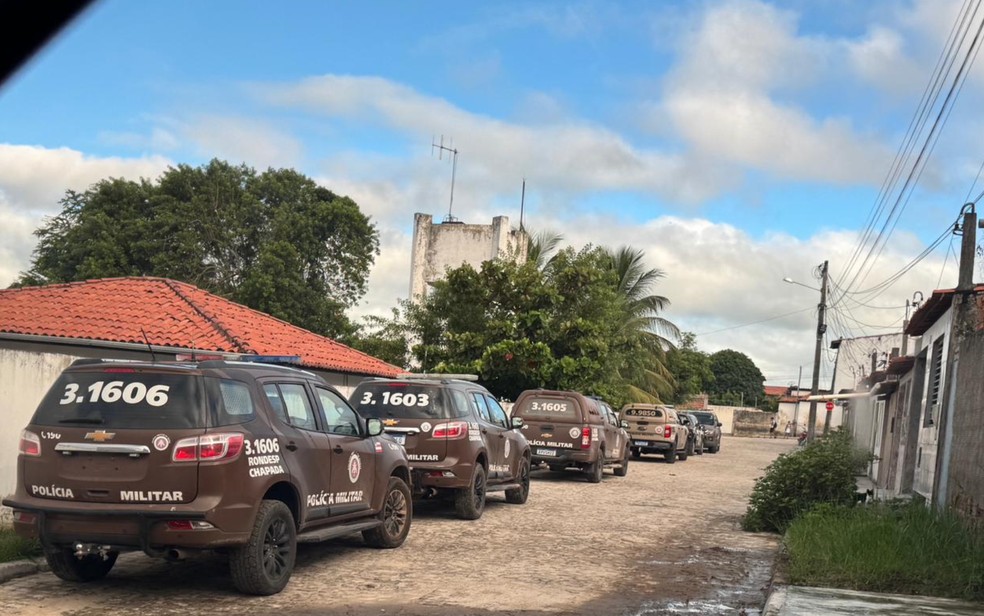 Operação prendeu quatro pessoas suspeitas de envolvimento em tráfico de drogas e homicídios — Foto: Redes Sociais