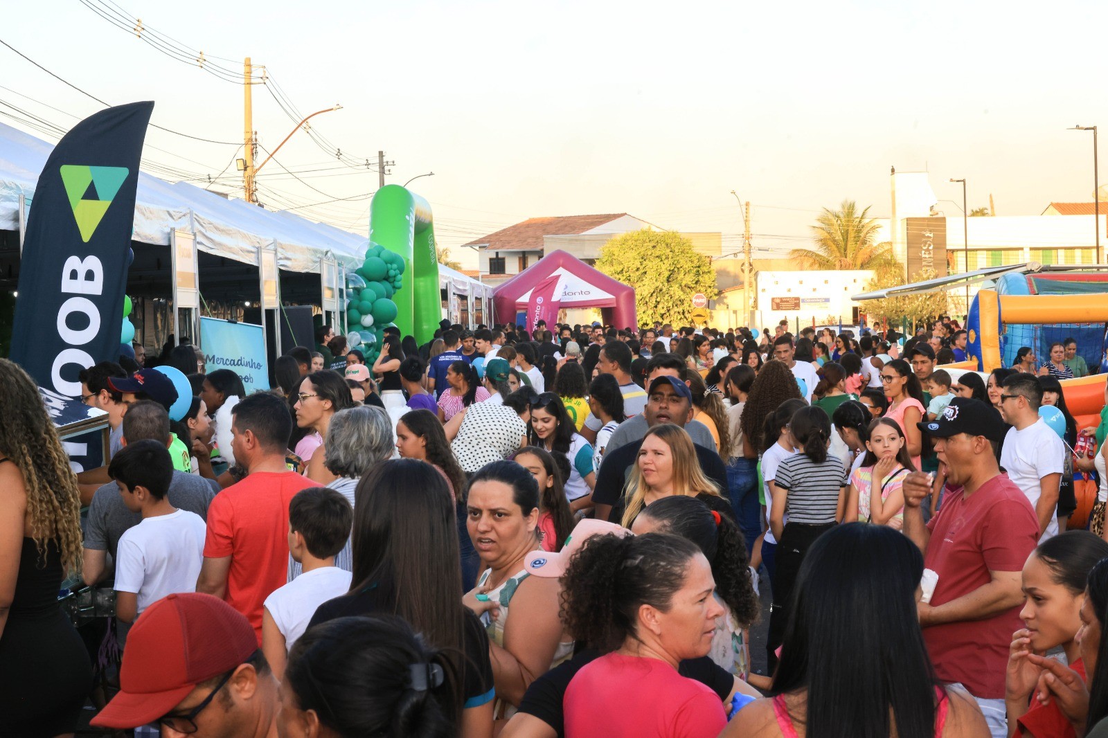 Dia do Cooperativismo de Goianésia reúne 4 mil pessoas em celebração ao modelo de negócio