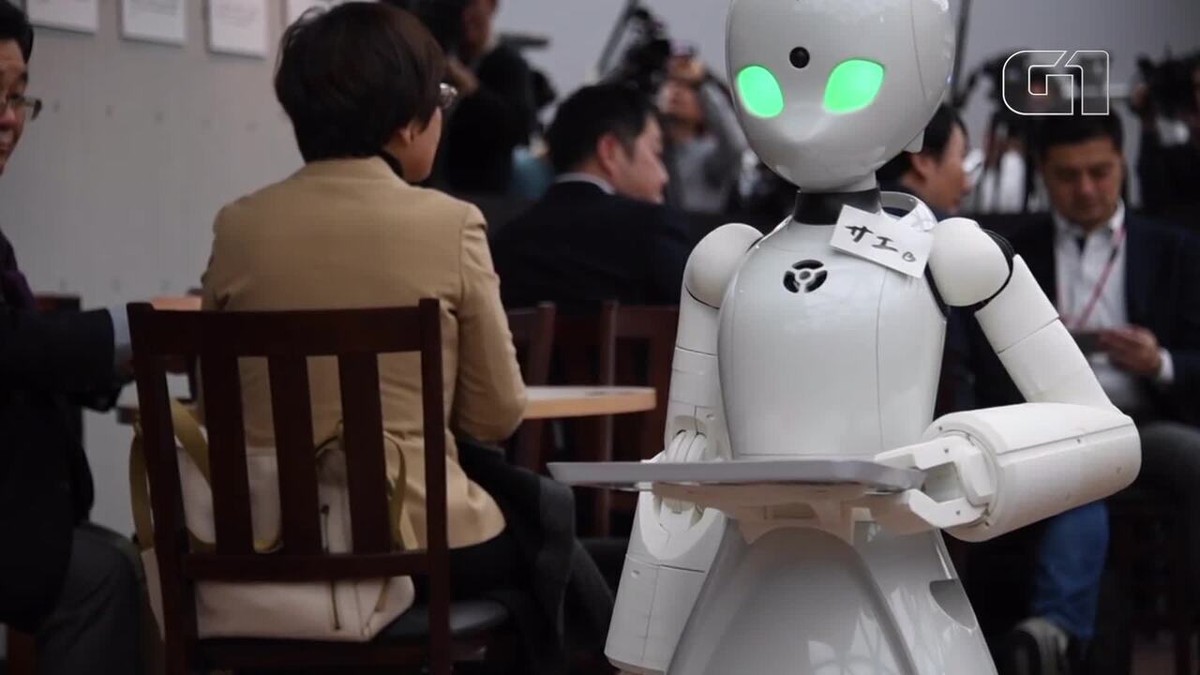 Batalha de robôs traz diversão à crianças e jovens no BH-TEC; veja