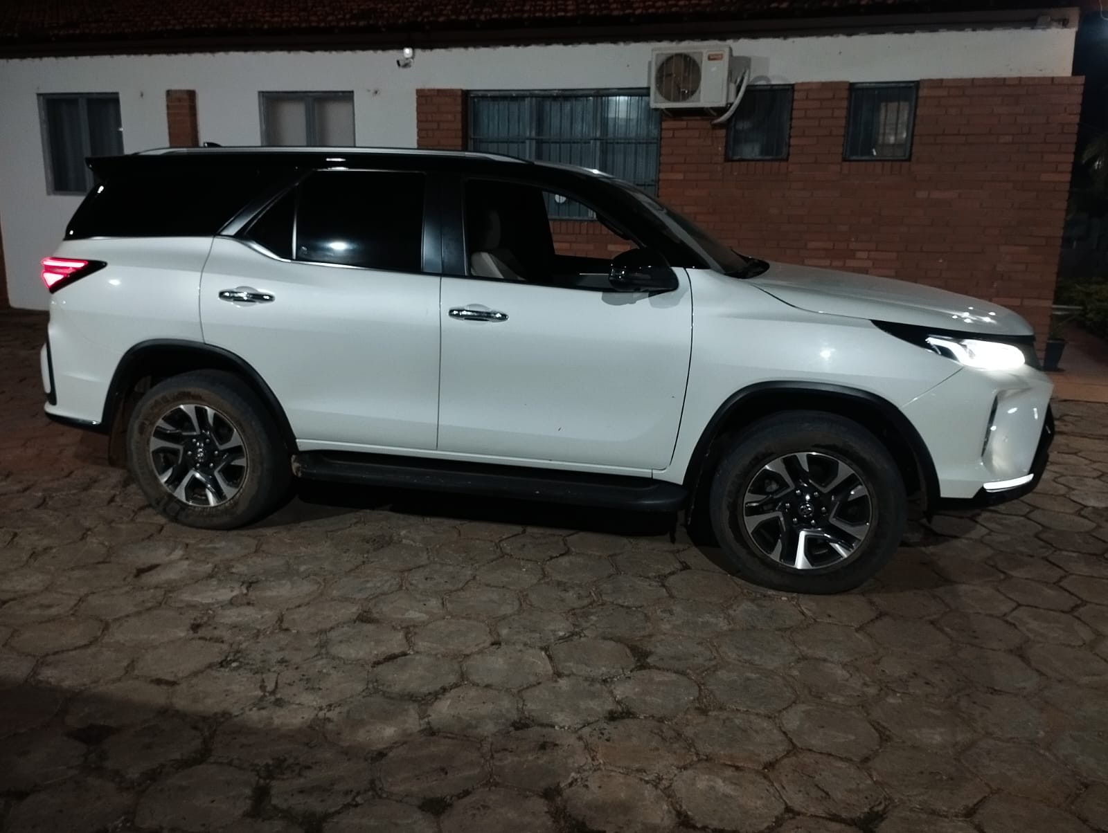 Carro de luxo clonado é apreendido na MGC-122 em Espinosa