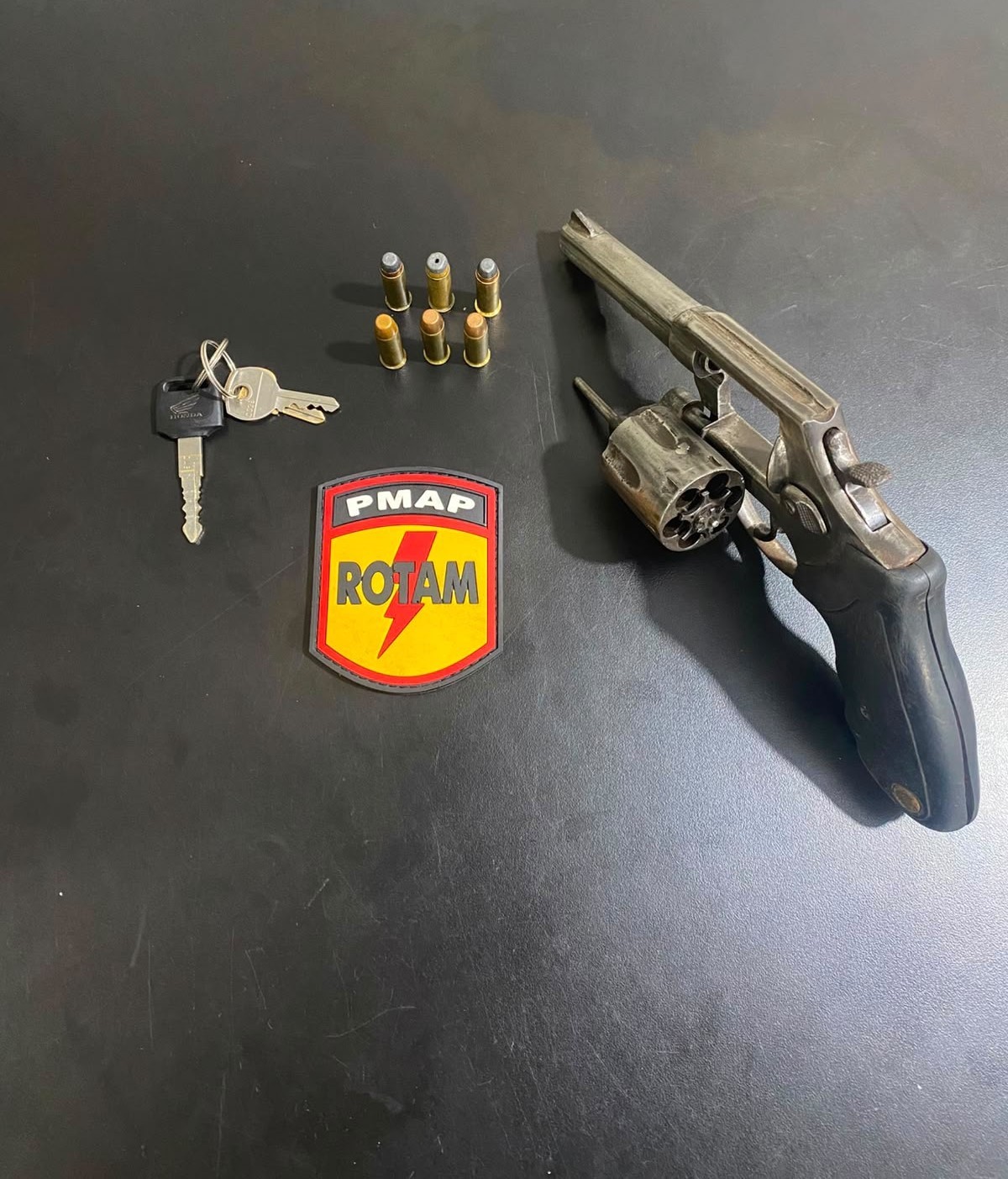 Dupla é presa em flagrante após roubo de motocicleta na Zona Norte de Macapá