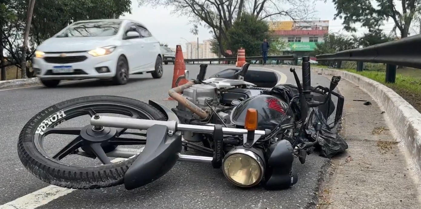 Jovem morre em acidente de moto em São José dos Campos