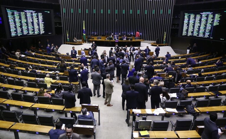 Câmara aprova projeto que cria 18 novas vagas de deputados federais; veja estados que vão ganhar cadeiras