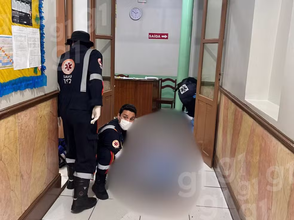 Samu foi acionado para socorrer os feridos dentro do colégio — Foto: Arquivo pessoal