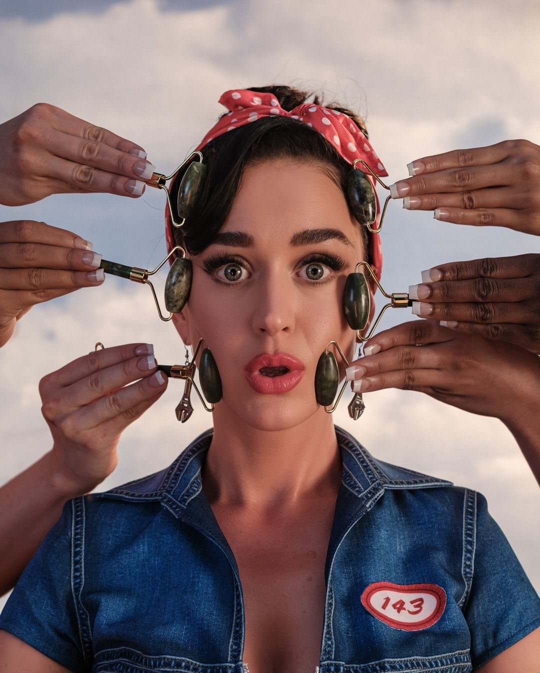 Katy Perry decepciona ao estrear nova era com discurso feminista e produtor acusado de abuso sexual