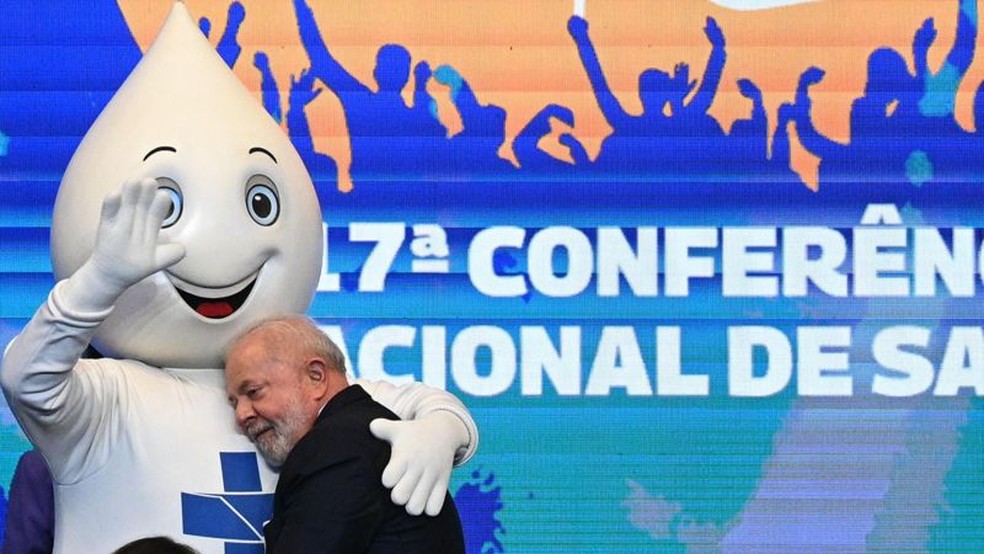 Pesquisa mostra que 8% dos entrevistados que alegaram terem votado em Bolsonaro aprovam governo Lula — Foto: EPA