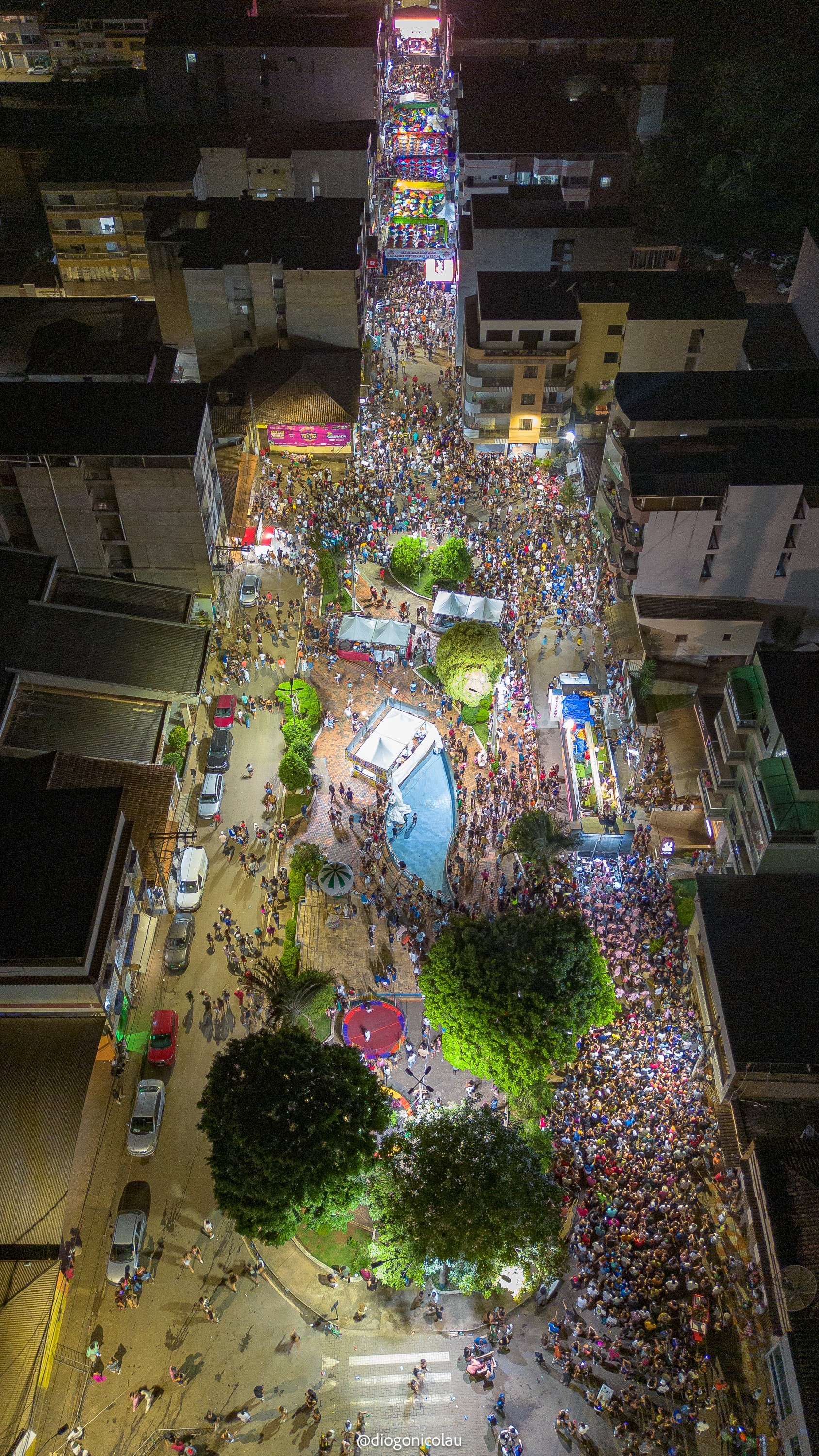 Carnaval de Simonésia reúne cerca de 15 mil pessoas e supera expectativa de público; FOTOS