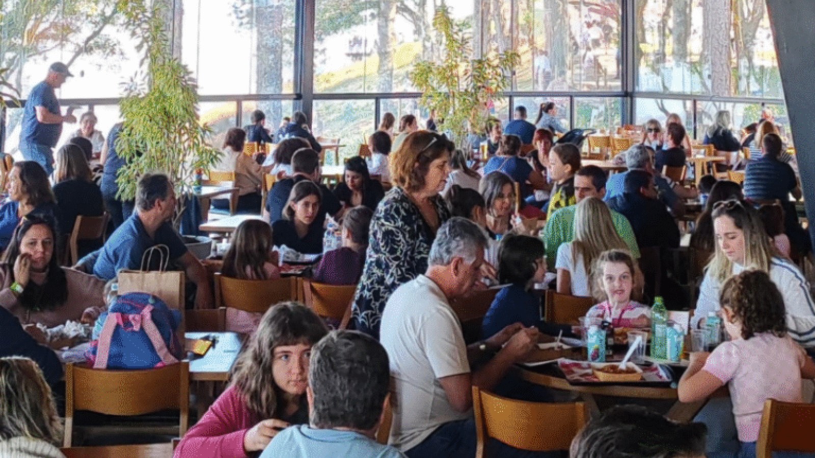 Turismo deve injetar R$1,2 bilhão na economia de Poços em 2025