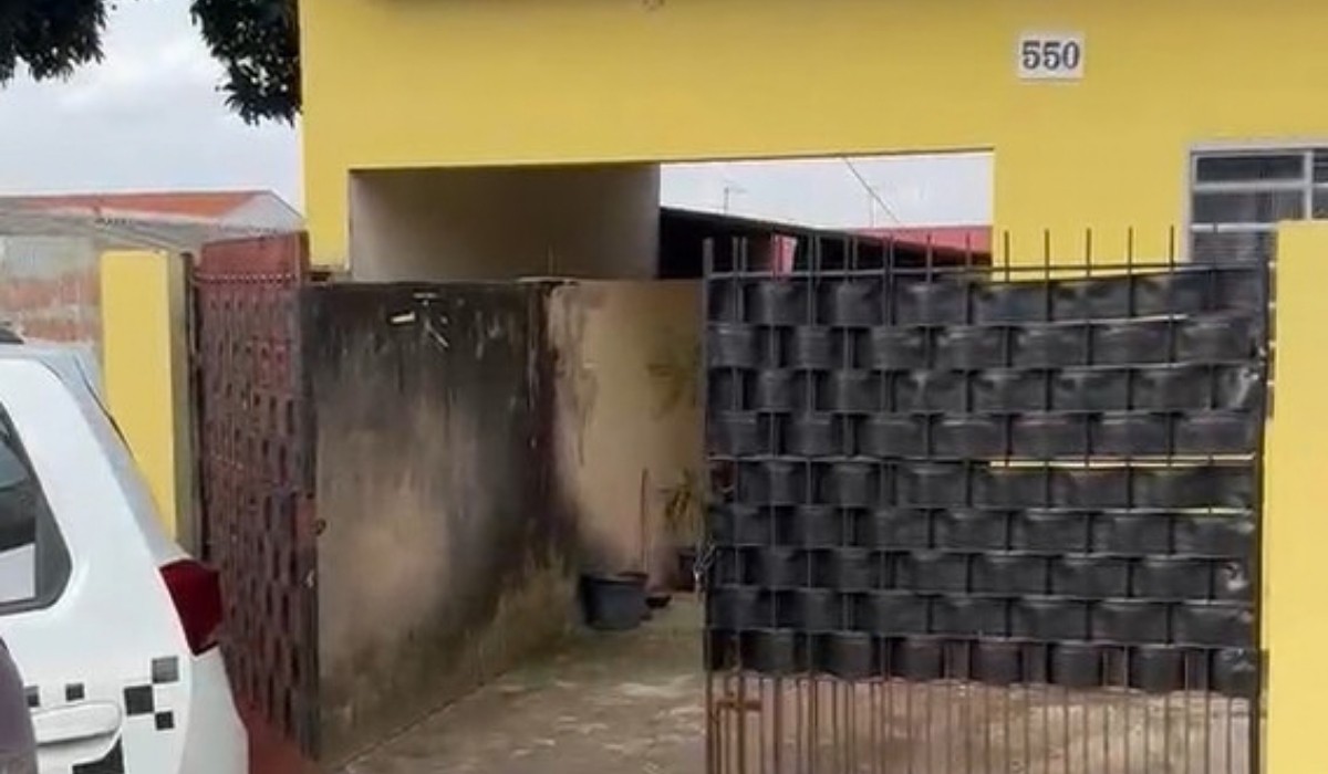 Mulher e criança são encontradas mortas dentro de casa em Cosmópolis