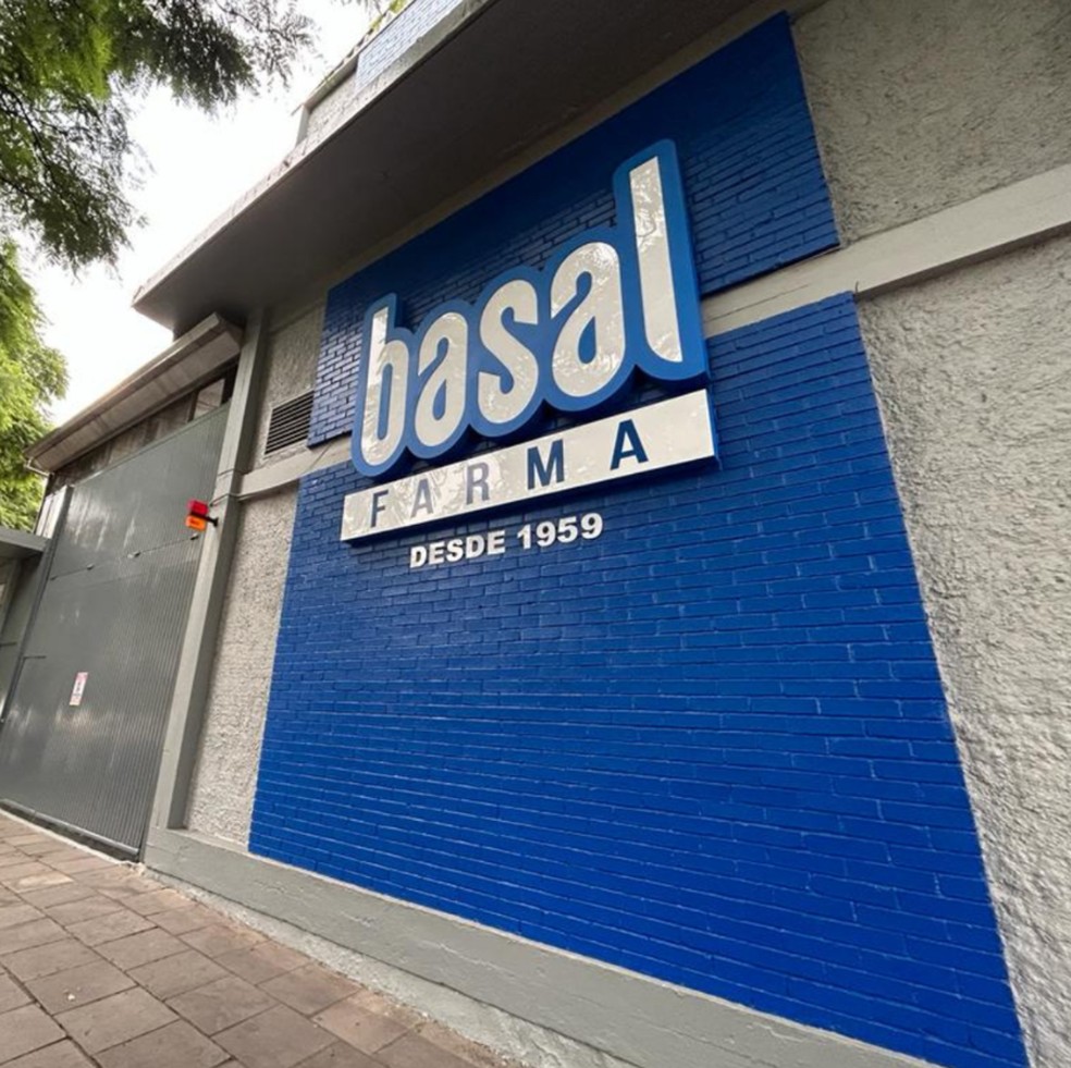 Anvisa determina recolhimento de lote de cloreto de sódio contaminado,  proíbe 30 anabolizantes e suspende farmácia de manipulação | G1