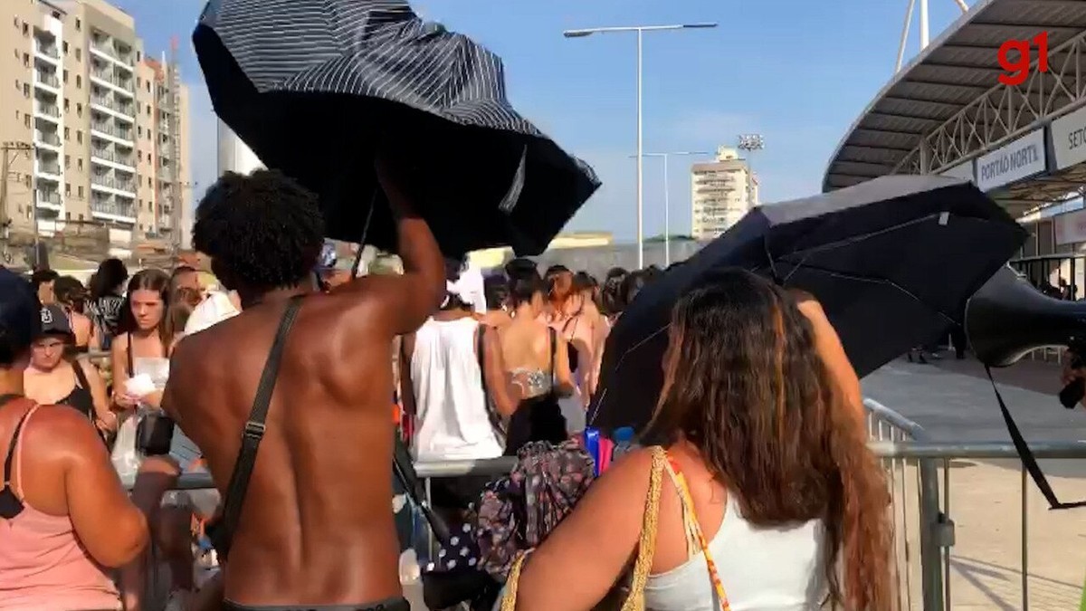 Taylor Swift in Rio: Street vendors ‘recycle’ and resell umbrellas banned in Injinhão |  Rio de Janeiro