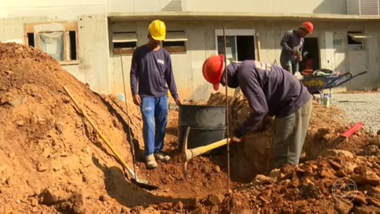 A construção civil tem contribuído para o desempenho do mercado de trabalho formal - Programa: Jornal da Globo 