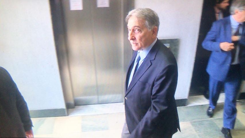 Justiça rejeita denúncia contra o ex-governador Fernando Pimentel em caso de uso irregular de aeronaves